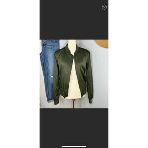 American Eagle Green Bomber Jacket size Medium